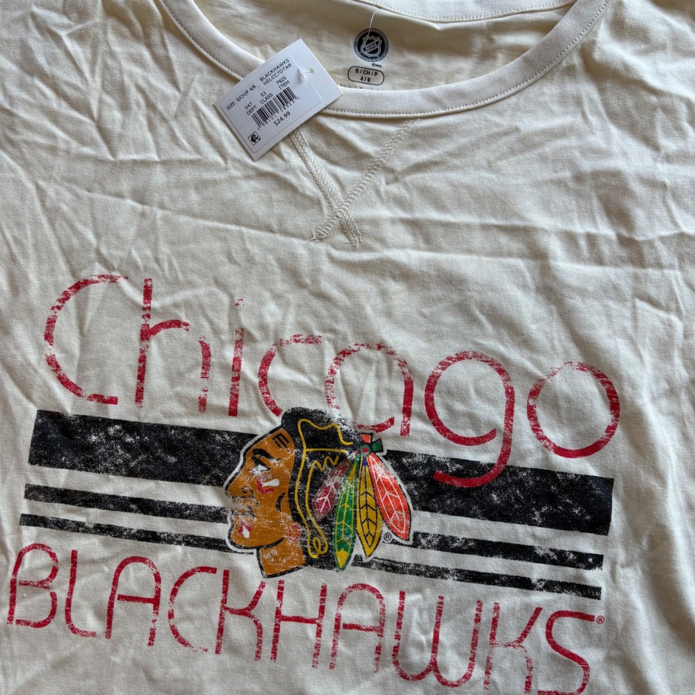 NHL Chicago Blackhawks Women's Small Short Sleeve Retro Style Jersey Tee‎ Cream